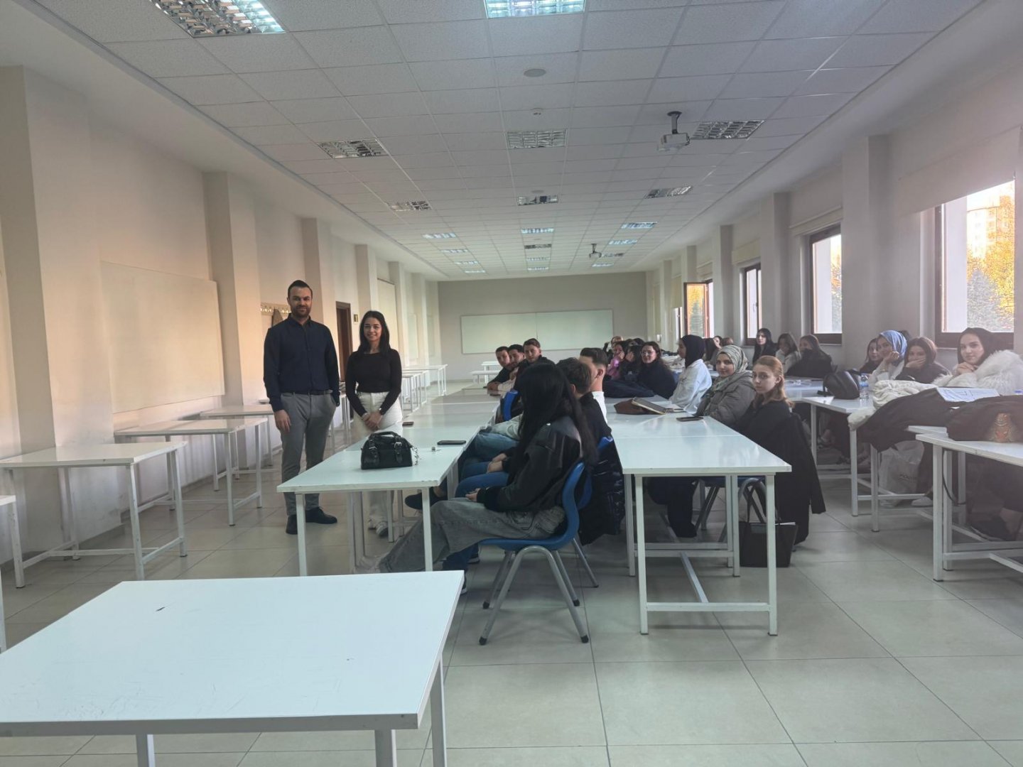 Öğr. Gör. Fırat Kara hocamızın yürüttüğü Kariyer Planlama dersi kapsamında  Özel Sektörde Fizyoterapi -  Saha Deneyimi Paylaşımı etkinliği düzenlendi.